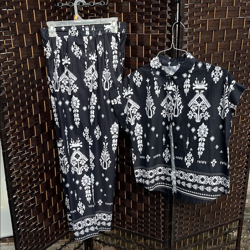 Black and White Patterned Two-Piece Set